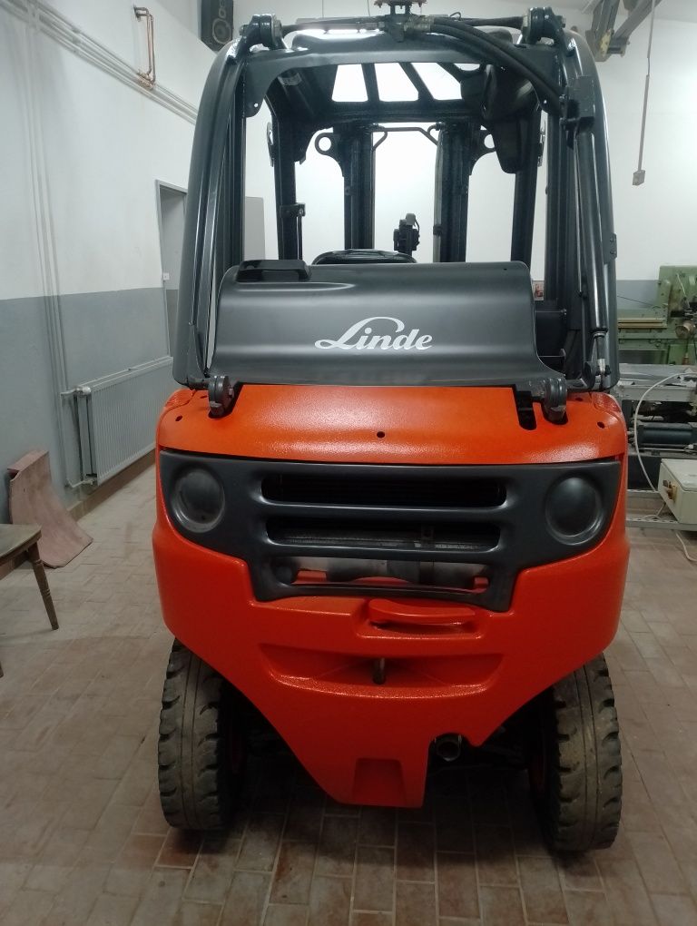Wózek widłowy Linde h25 wolny skok triplex