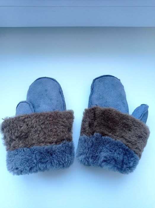 Продам рукавицы натуральный мех