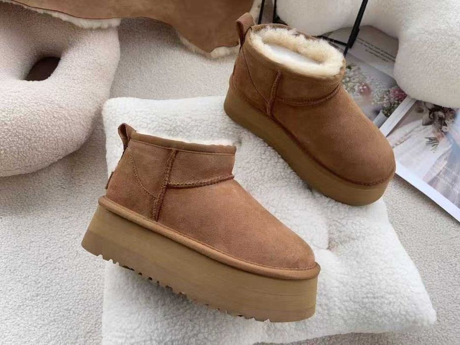 Buty płaskie UGG_Classic_Ultra_Mini_Platformie_R.40