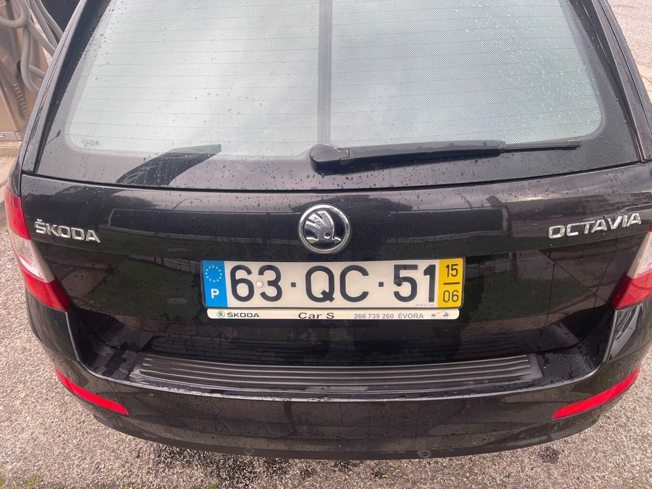 Skoda Octávia Break 1.6 TDI 110cv, junho 2015
