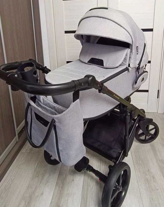 Коляска 2 в 1 adamex