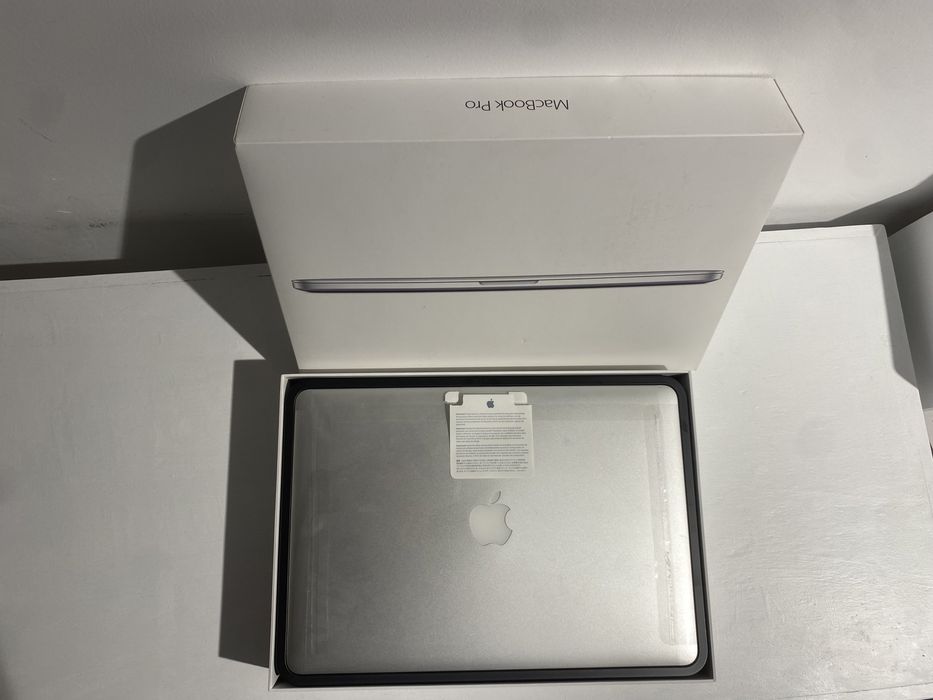 MacBook Pro Retina 15” (Meados de 2015) – Excelente Estado