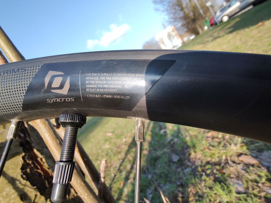 Koła Syncros Race X25 disc 28' przygotowane pod mleko