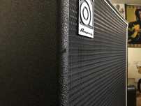 Coluna baixo Rara, Ampeg V-4B