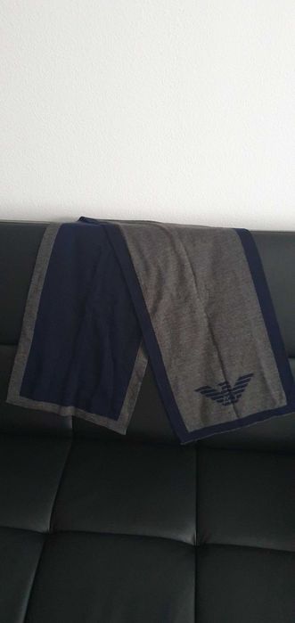 Cachecol Armani novo