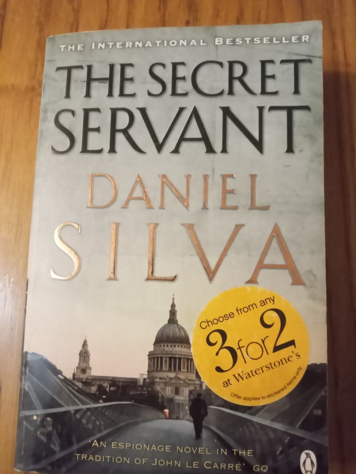 The secret Servant by Daniel Silva англійською мовою.80 грнн