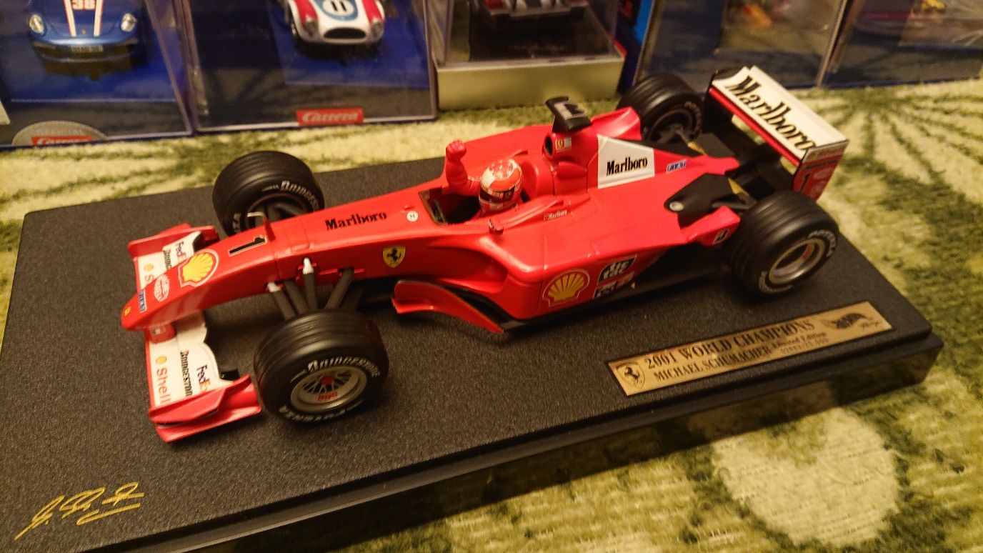 World champion 2001 Hotwheels 1 18 Michael Schumacher Marlboro