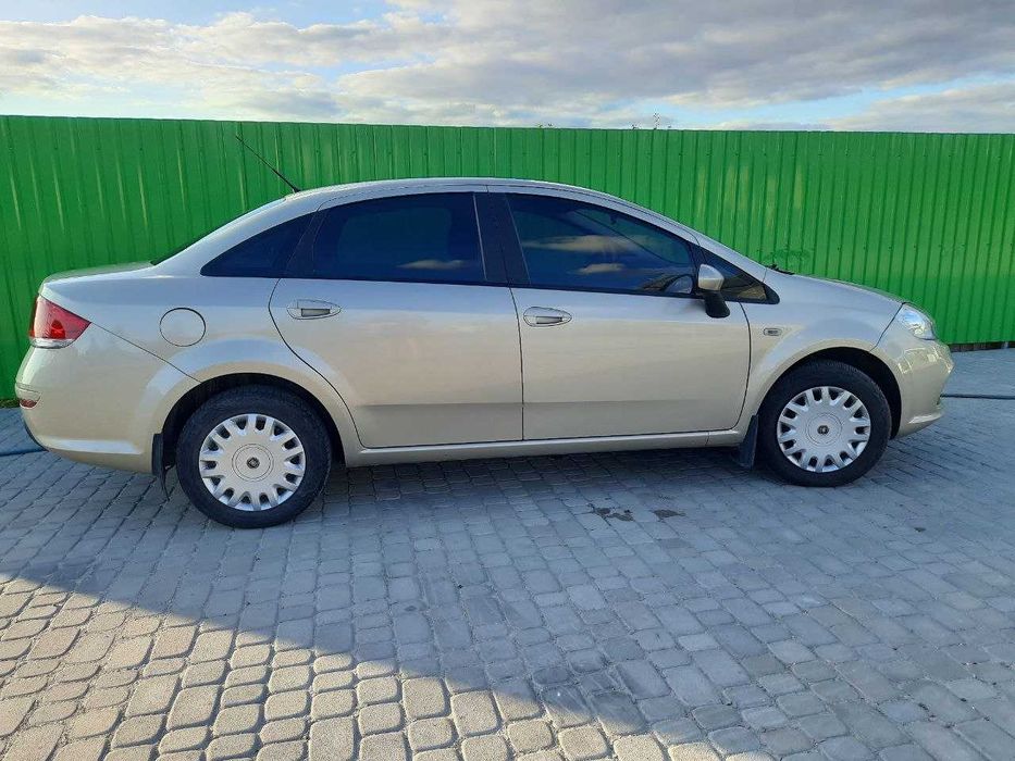 Fiat Linea 1.4 бензин 2013 року