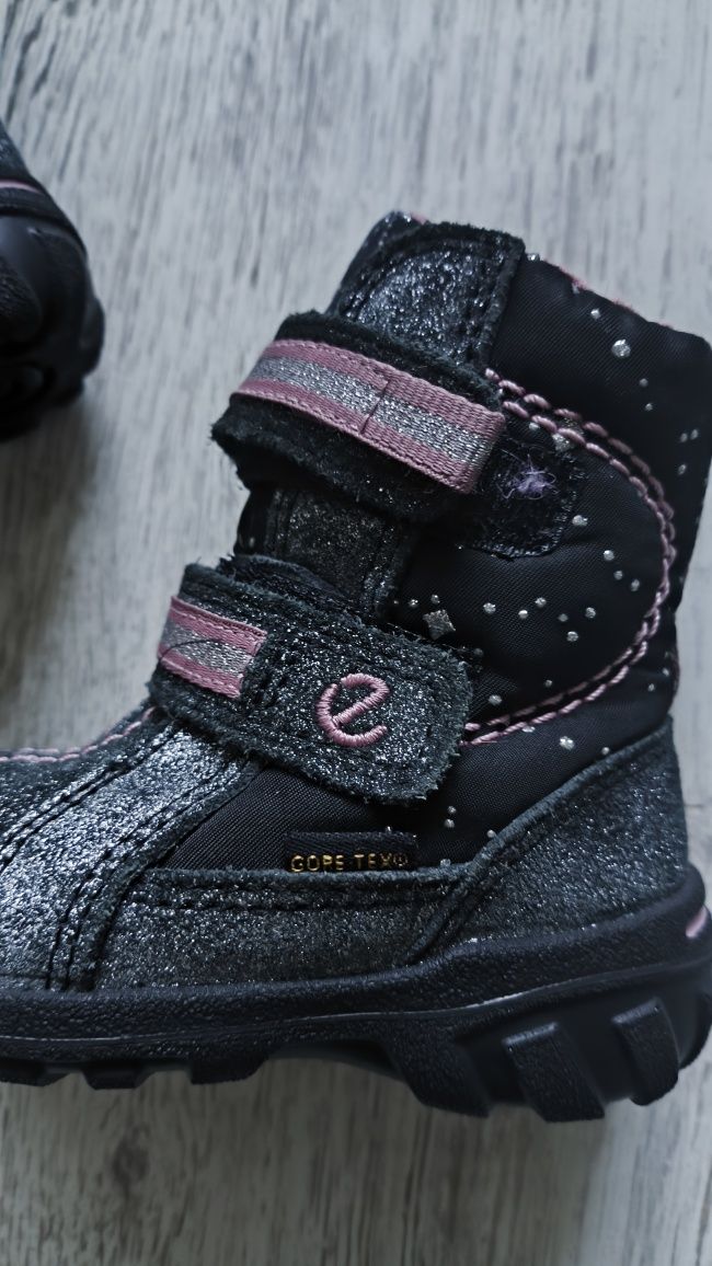 Buty dziecięce Ecco zimowe buciki kozaki dziewczęce 20