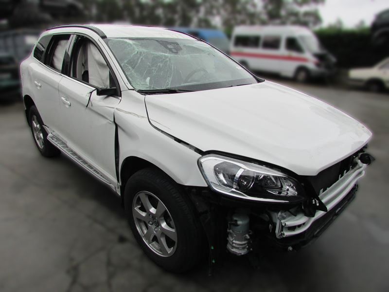 Volvo XC60 2.4 D4 (190CV) de 2017 - Peças Usadas (5970)
