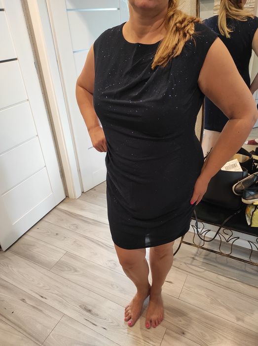 Piękna wizytowa sukienka