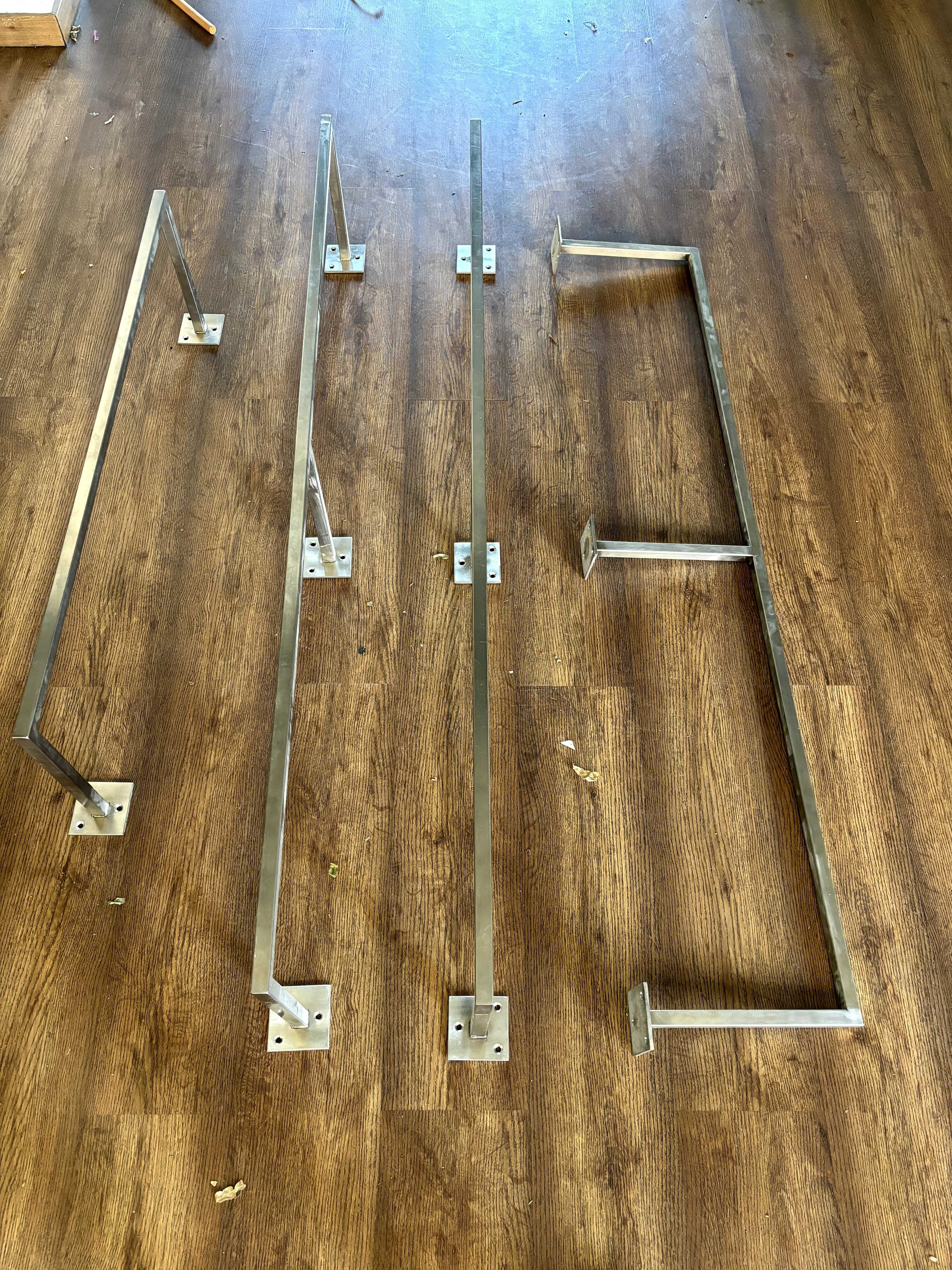 Conjunto de 4 charriots / racks profissional