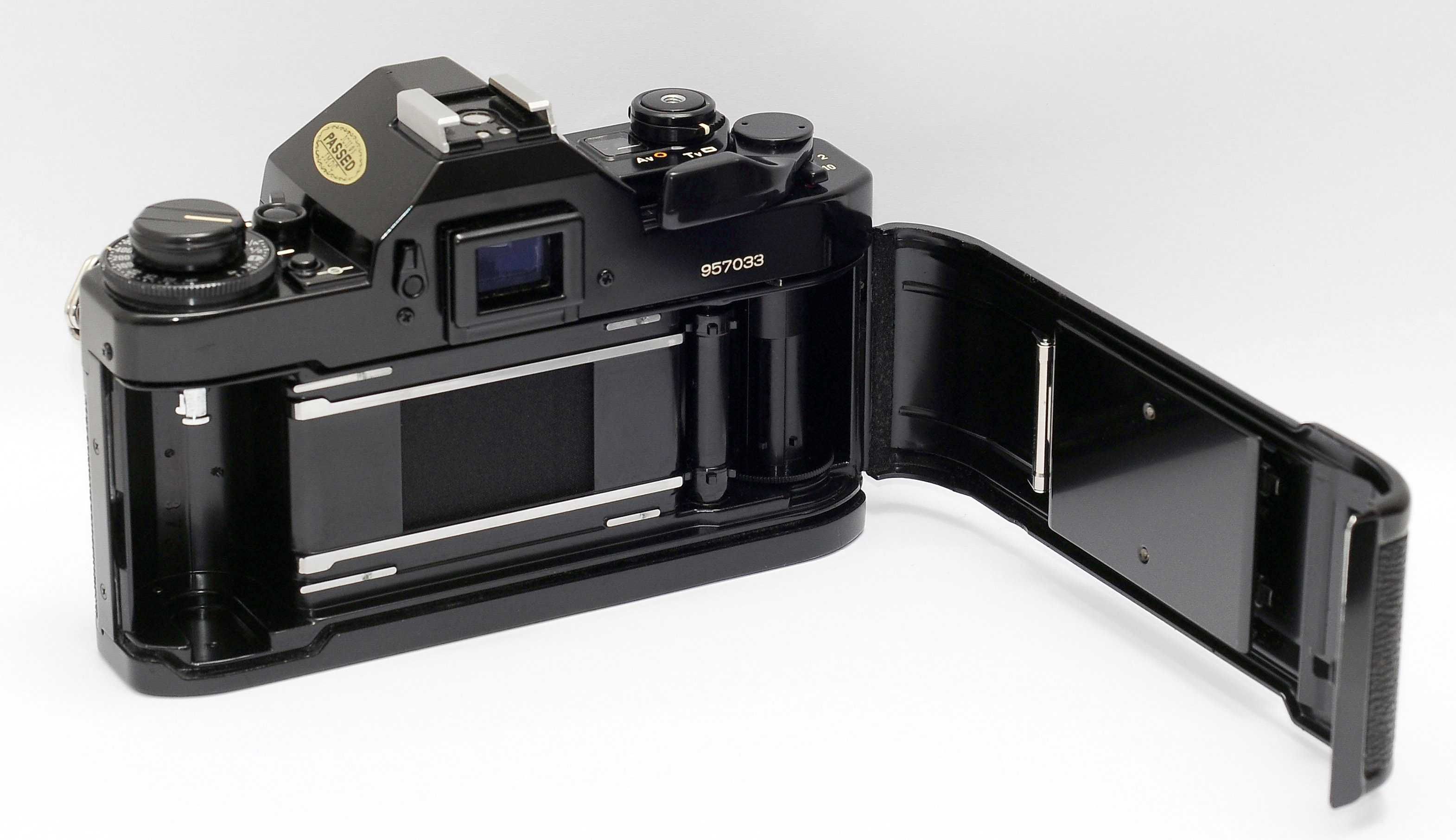 Canon A-1 35mm Film Camera пленочный фотоаппарат 35мм SLR F-1 AE-1 FD