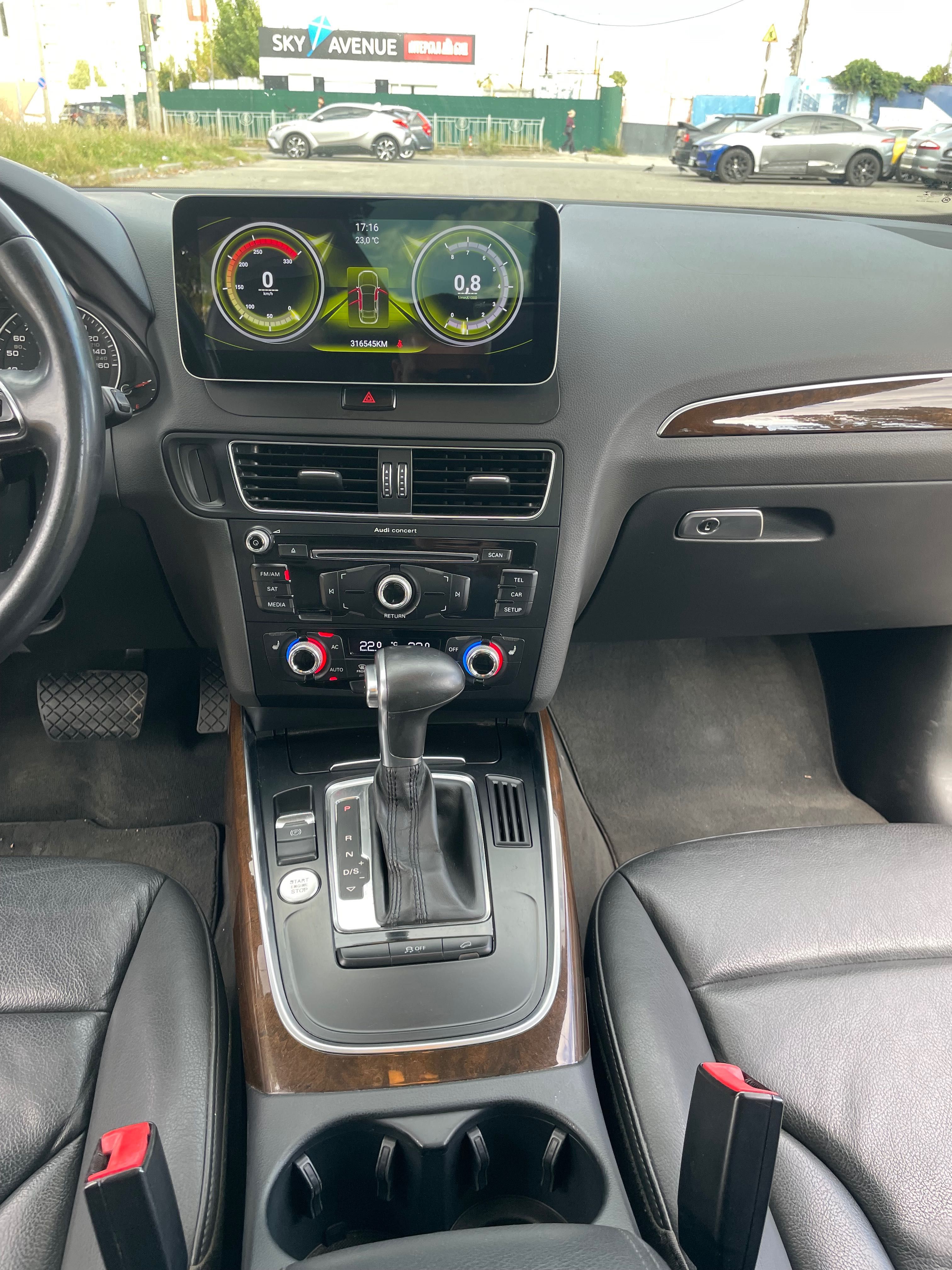 Продам AUDI Q5 2.0 T
