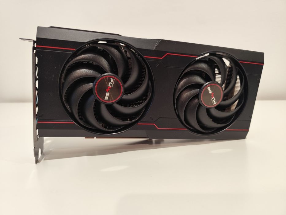 AMD Radeon RX 6600 XT 8 GB