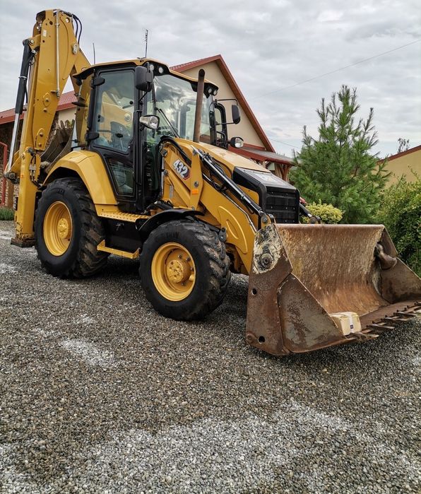 Koparko-ładowarka Caterpillar cesja leasing 2020