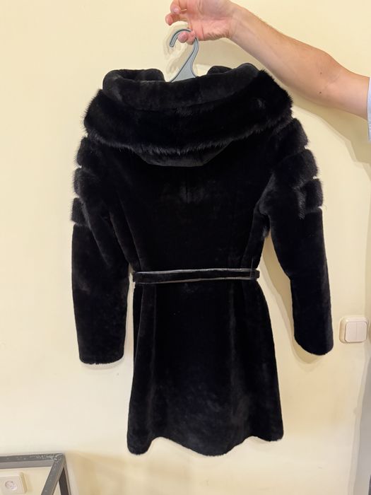 Шуба натуральна з мутона