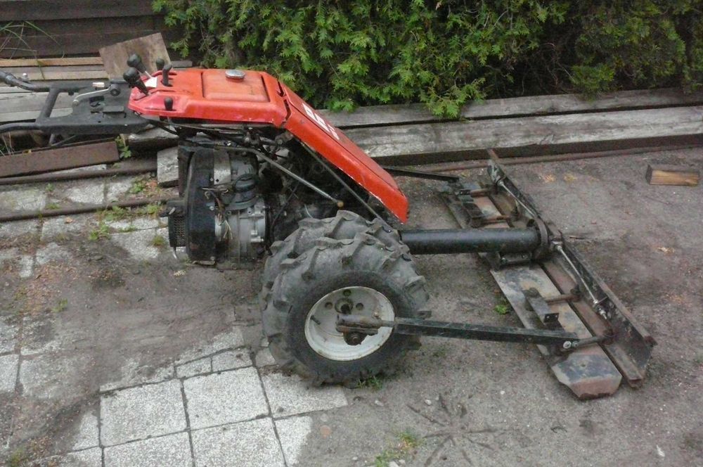 Równiarka mechaniczna brona wirnikowa niwelator silnik Robin