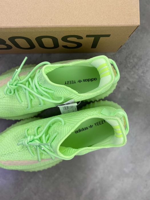 Мужские текстильные кроссовки Yeezy Boost 350 V2 Glow изи буст ob291