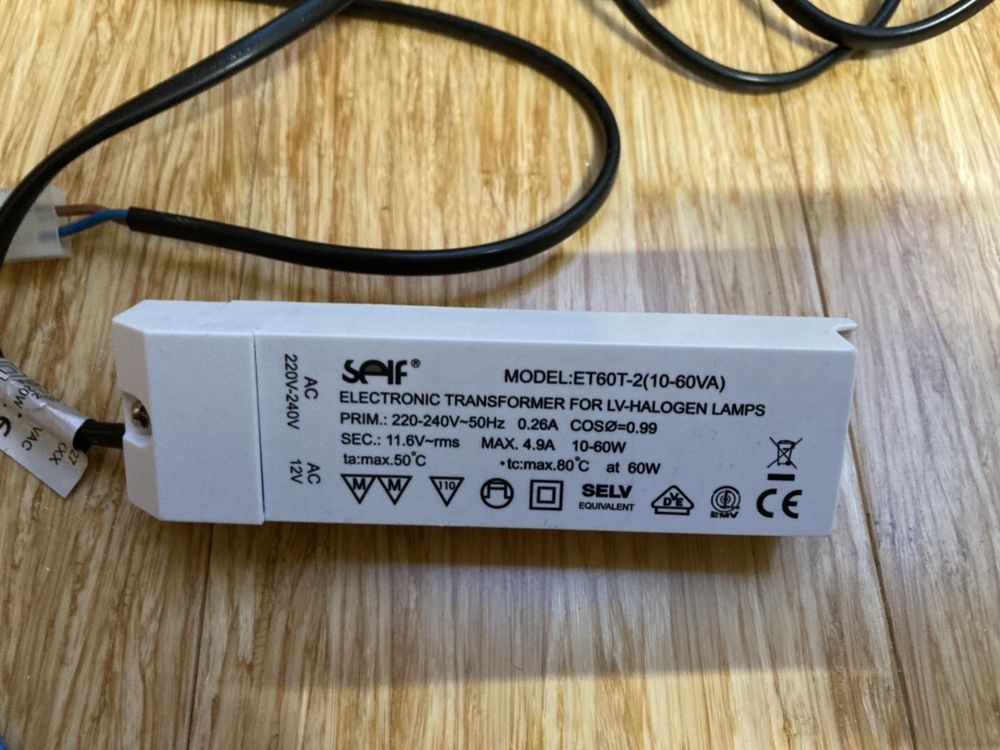 Lampy nadtynkowe plus transformator-2 szt.
