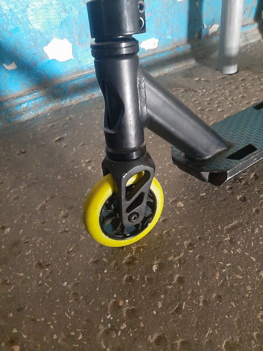 Продам трюковой самокат
