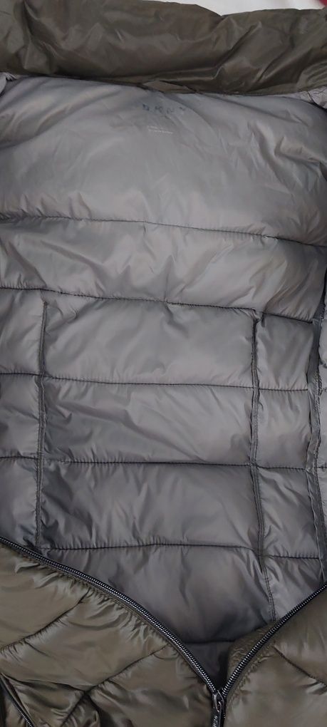 Kurtka zimowa pikowana  plaszczyk DKNY L khaki