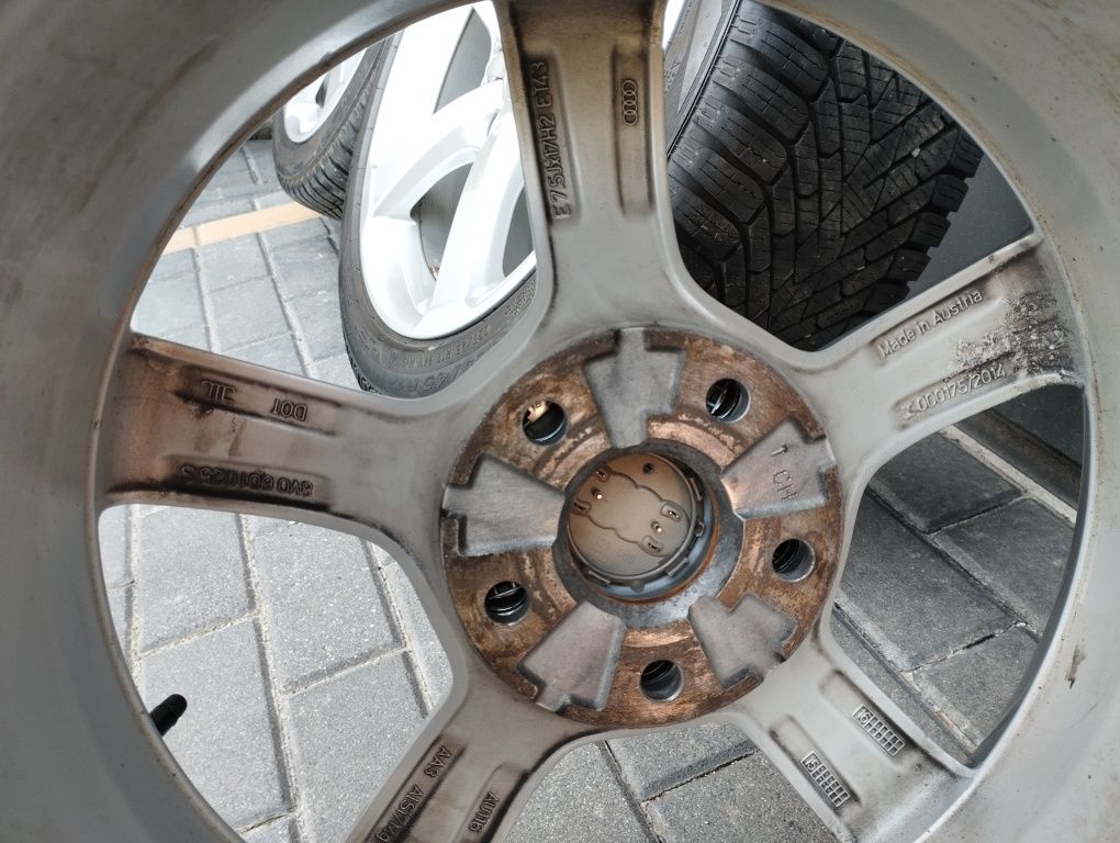 Koła zimowe audi 17"
