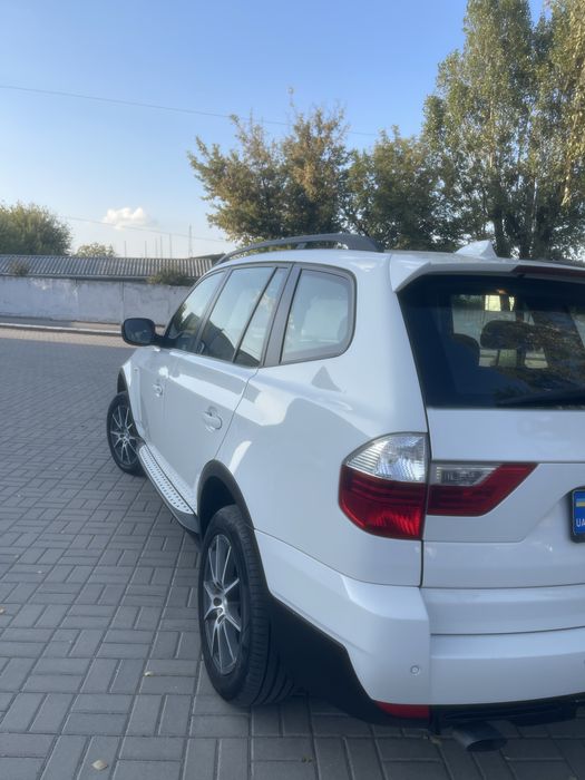 BMW X3 E83.