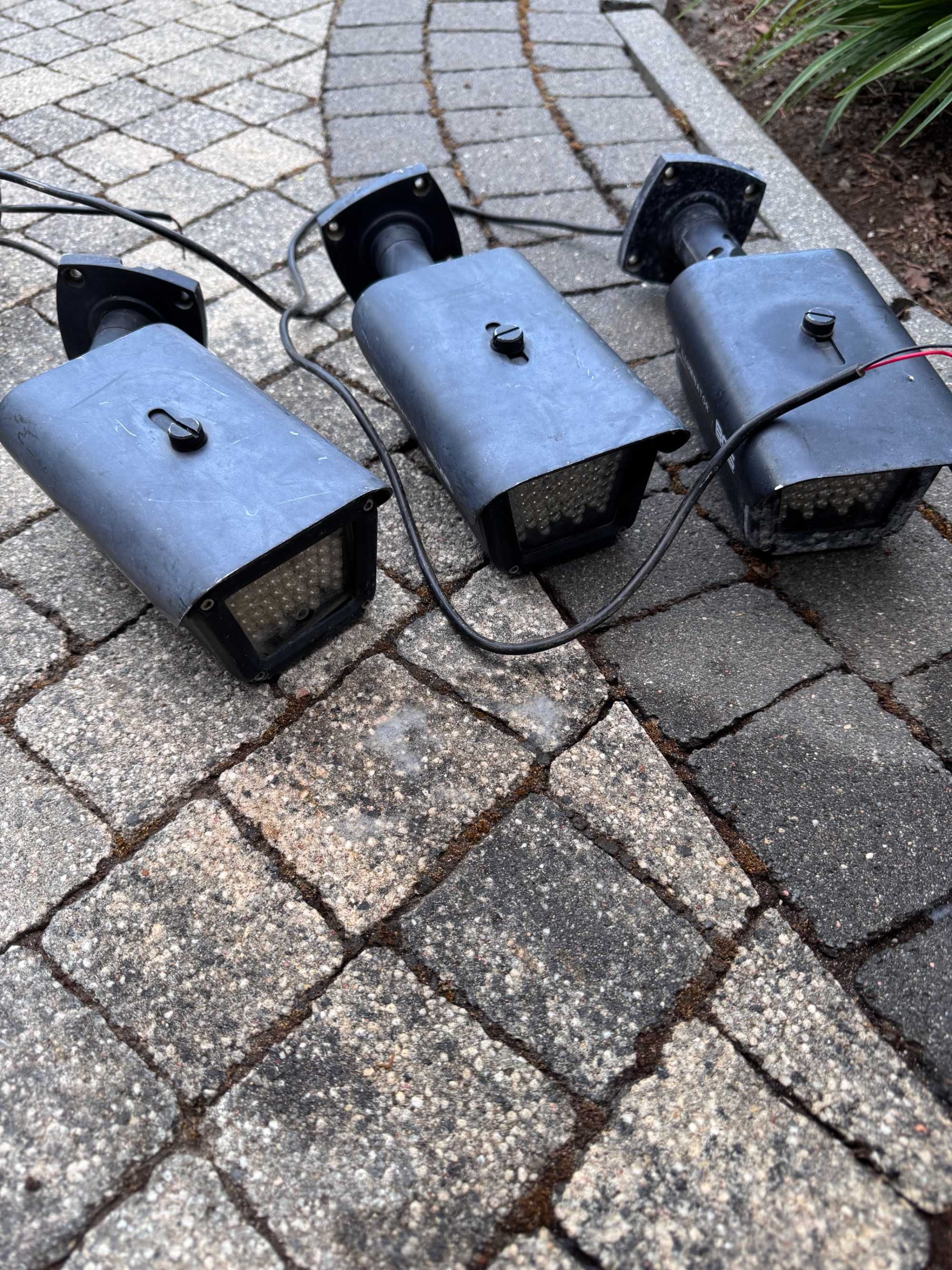 3 sztuki BCS-IR55X60-B oświetlacz podczerwieni 50m cctv