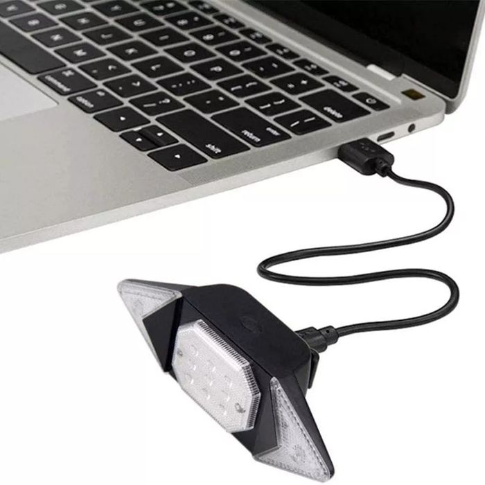 Piscas recarregáveis bicicleta mudança direção controlo remoto