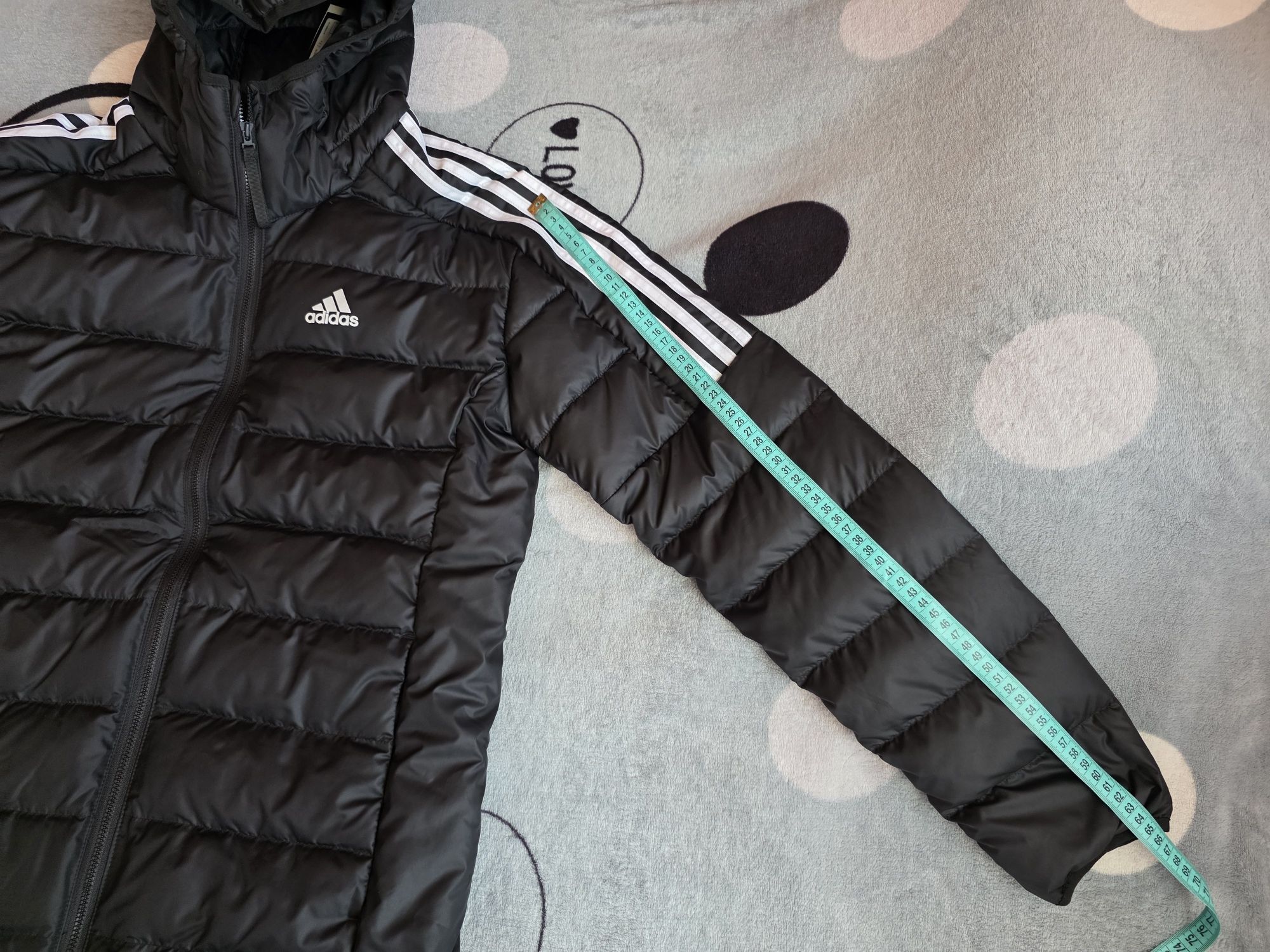 Adidas пуховик S