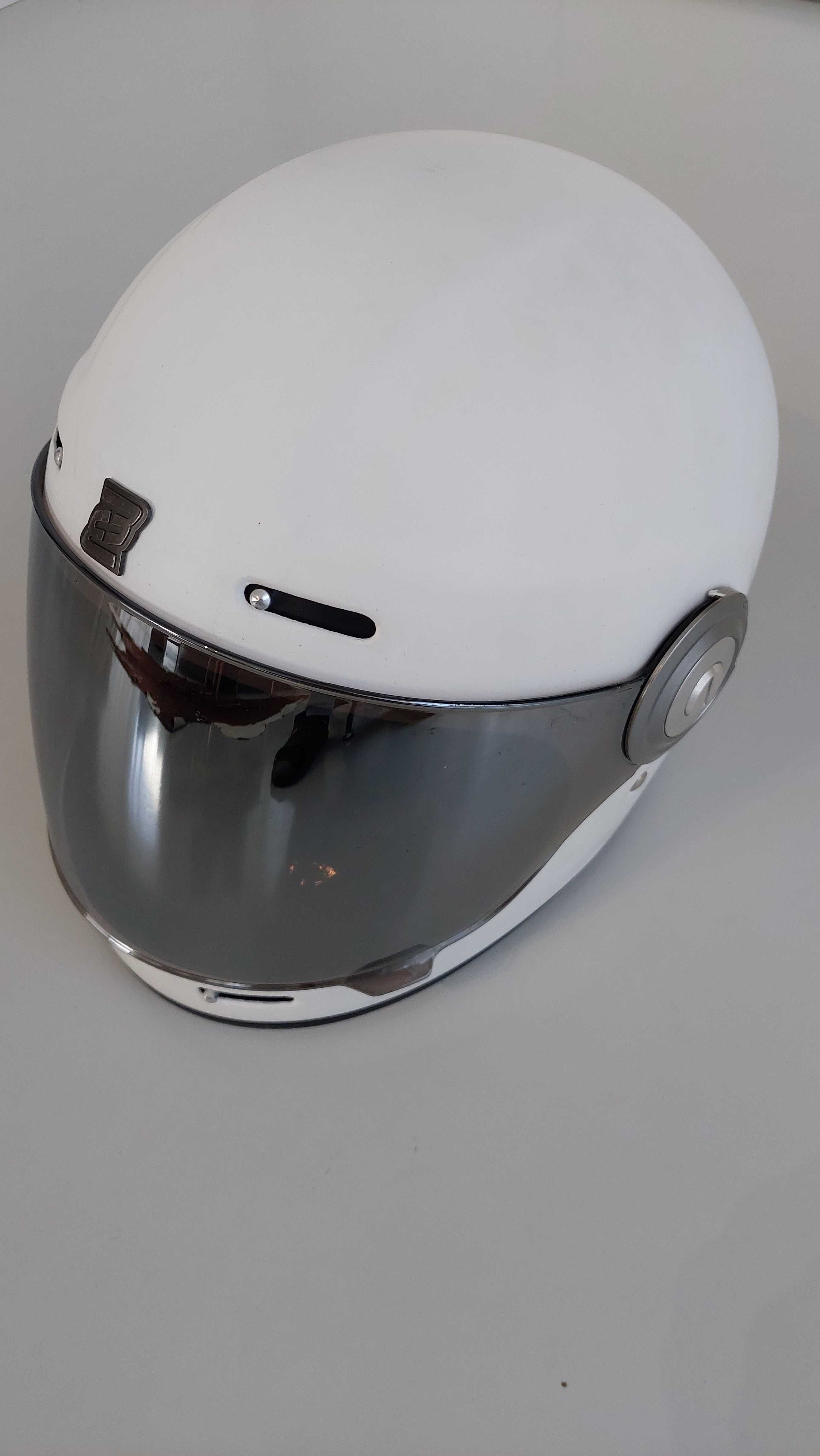 Kask motocyklowy Bogotto V135 plus dwie dodatkowe szybki