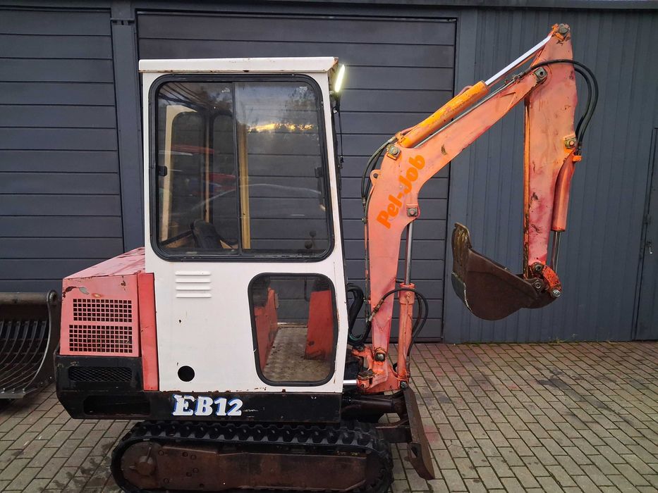 Minikoparka Pel-Job 1.3 T Kubota JCB