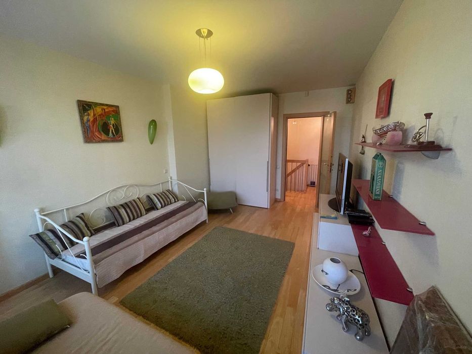 Рідкісна 4к на Паньківській 27/78 (3 спальні і кухня-вітальня)