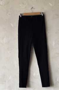 Czarne materiałowe spodnie rurki cropp 40 elastyczne