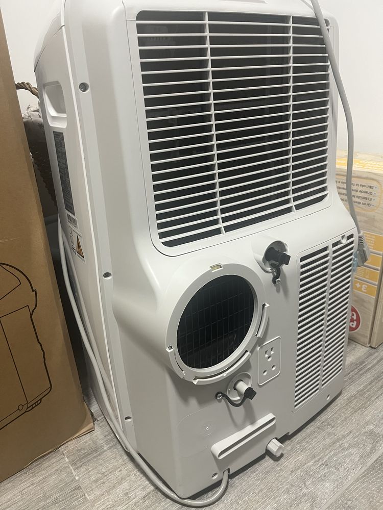 Ar Condicionado Portátil BECKEN BAC4255 (23 m² - 12000 BTU - Branco)