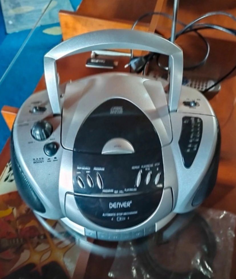 Rádio cassetes e CD