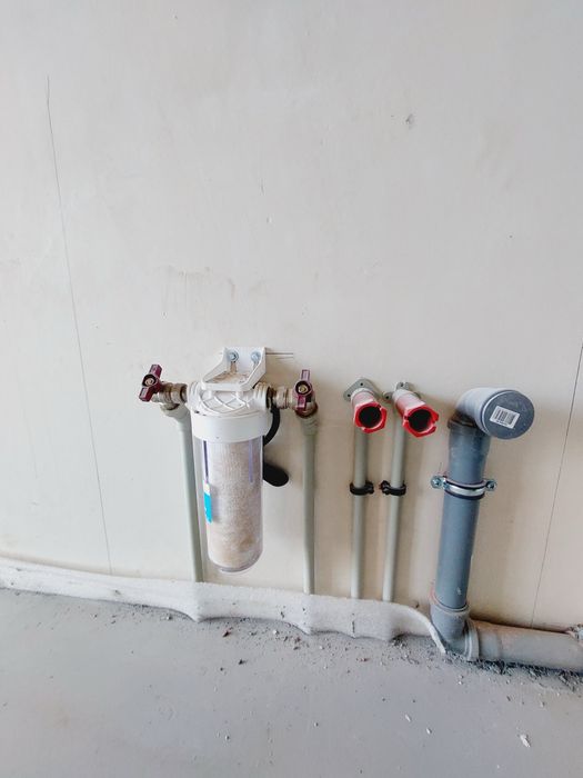 Продам однокімнатну квартиру з частковим ремонтом