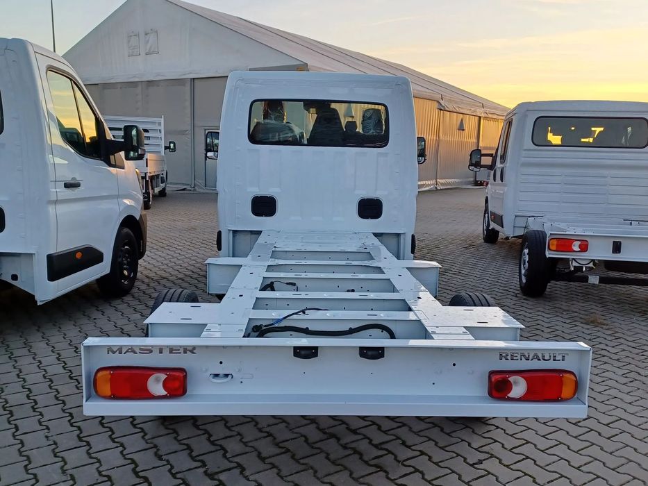 Renault MASTER rama do zabudowy  MASTER Podwozie 170 KM do szybkiej zabudowy,
