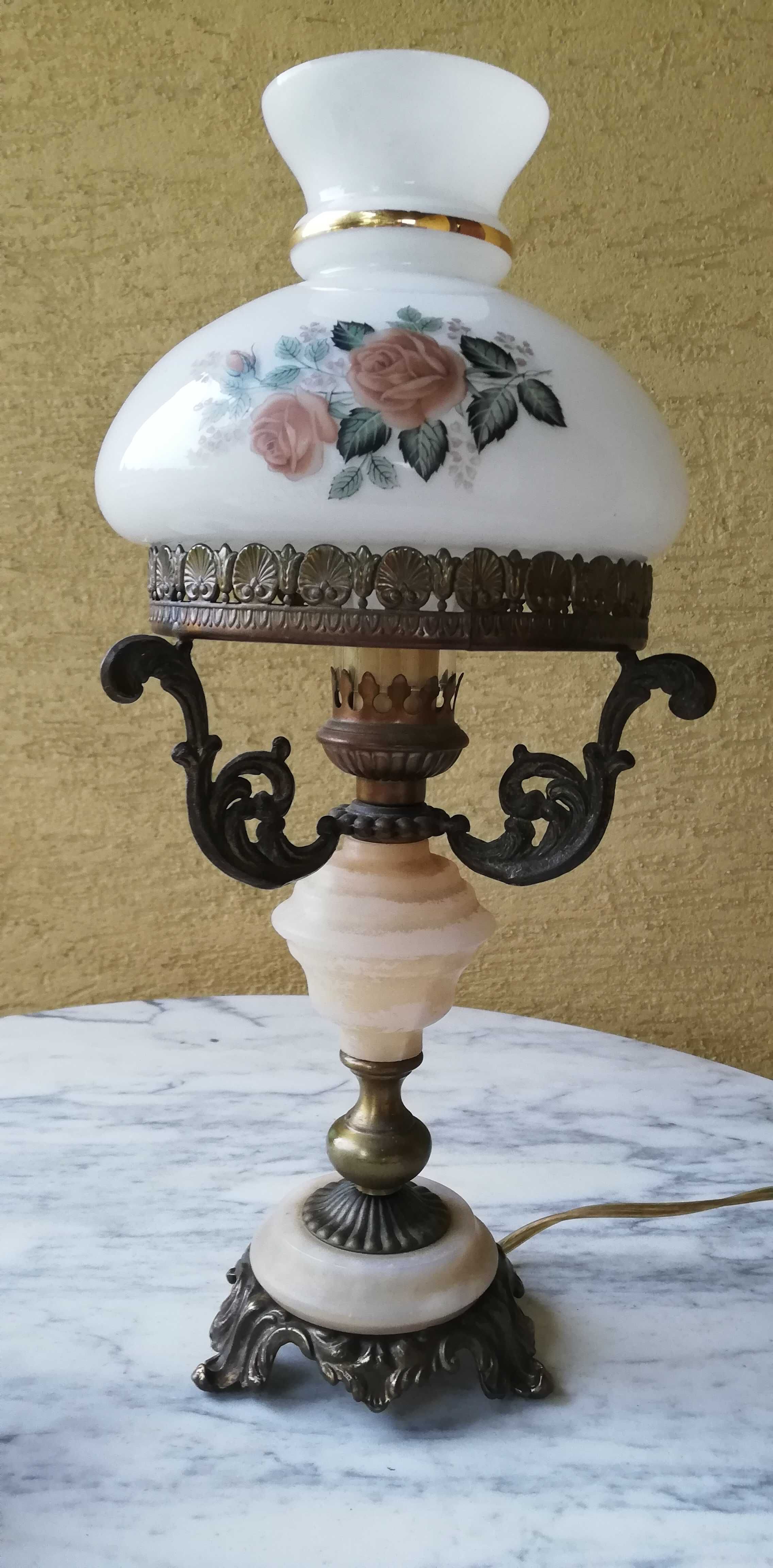 lampa stołowa stylowa naftowa ciekawa francuska abażur klosz oświetlen