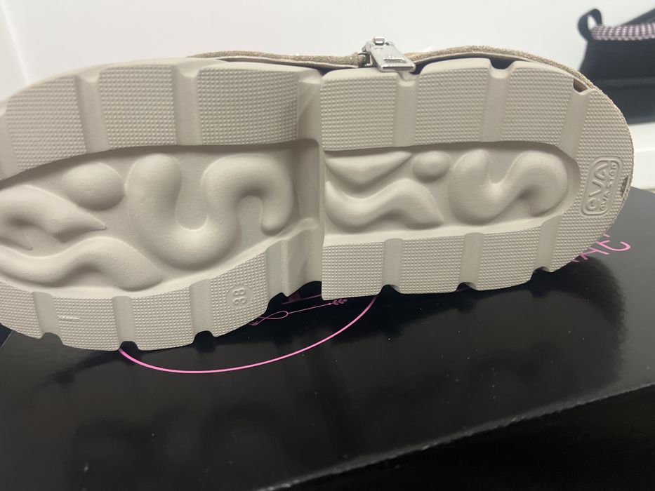 Жіночі сапожки шкіряні