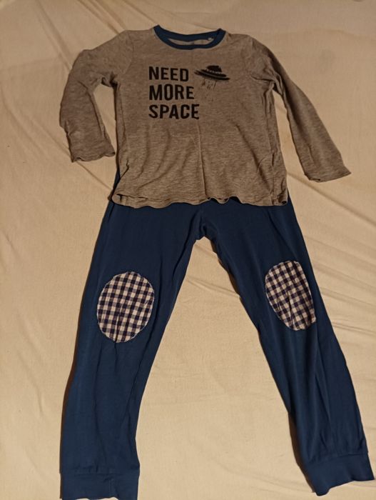 Piżamy dla chłopca r. 110/116