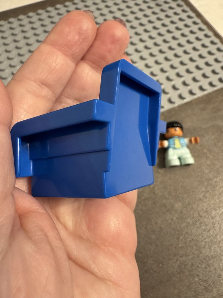 Krzesełko dziecięce a’la Lego duplo klocki niebieskie krzesło mebelki