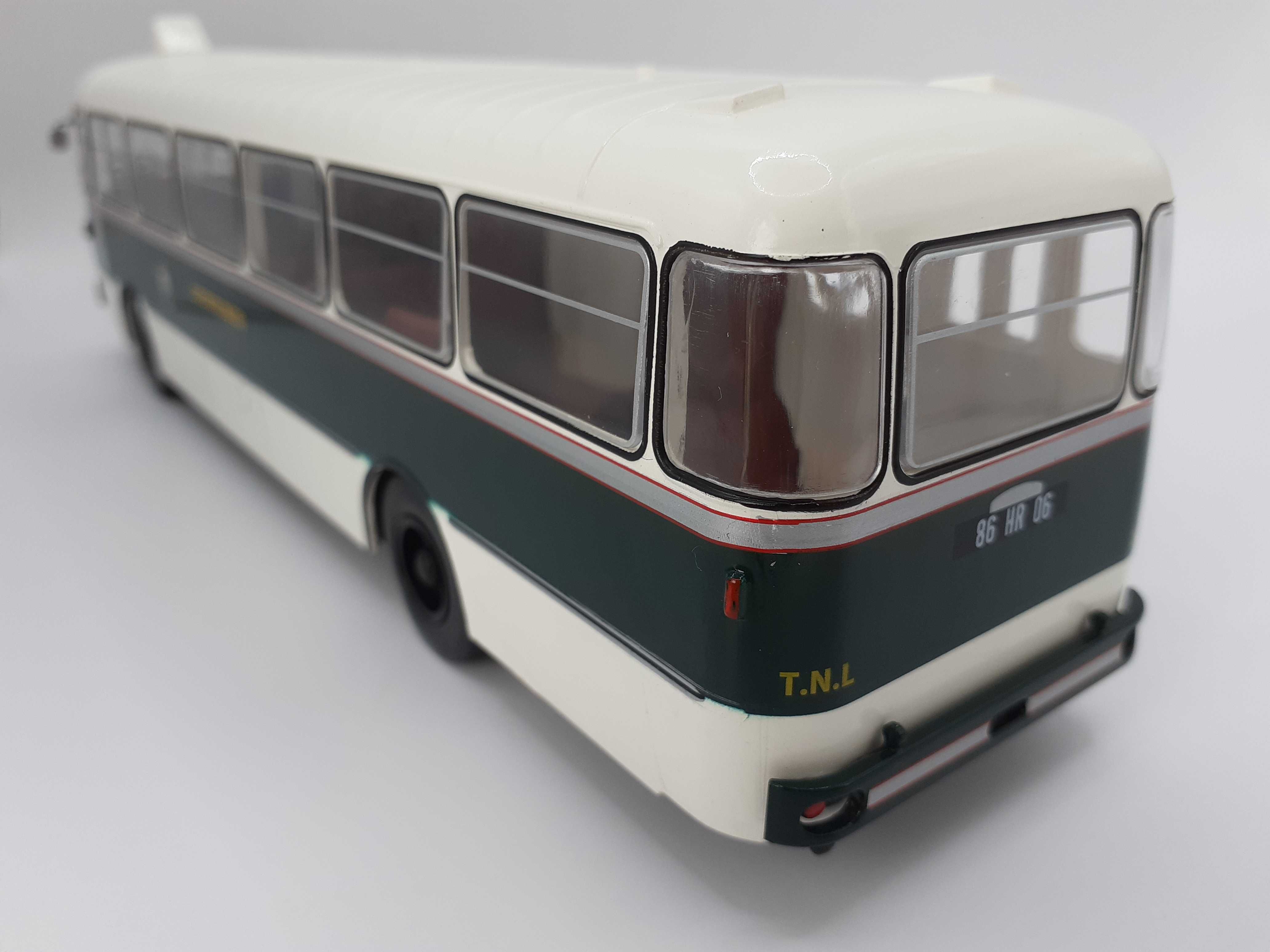 Miniatura escala 1:43