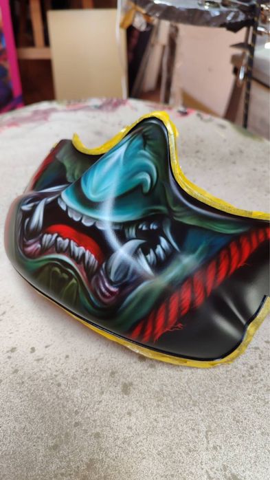 Розпис шоломів аерографія