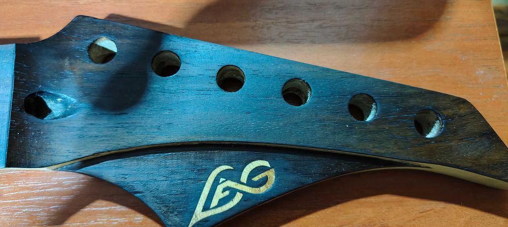 Гриф LAG под Floyd Rose
