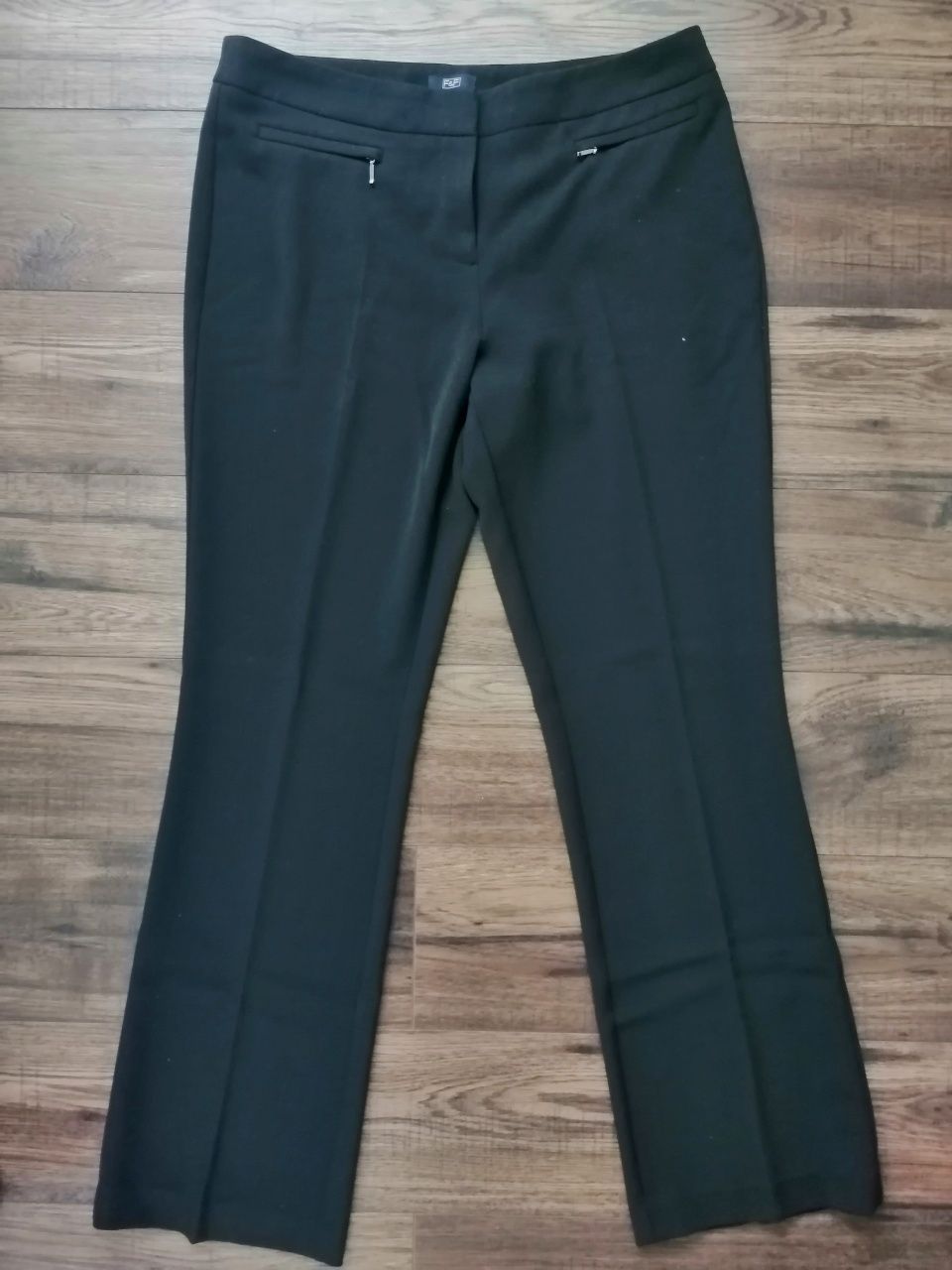 Czarne spodnie - L - F&F