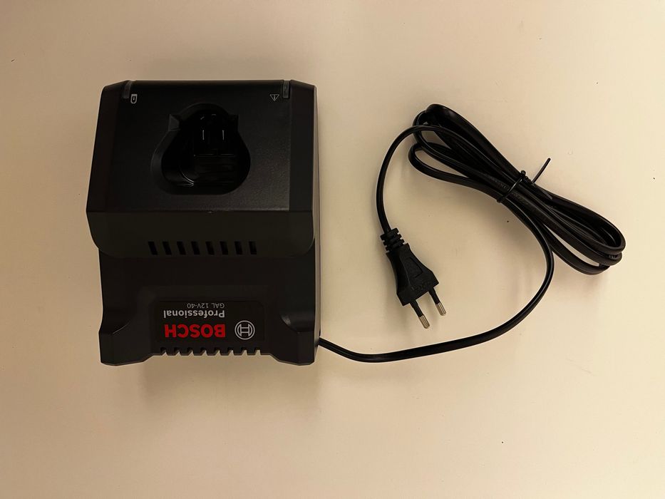Carregador Bosch GAL 12V-40 Novo