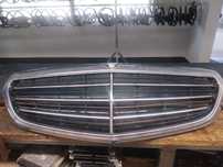 Grelha Mercedes-Benz W212 ano 2013 Ref: A2128801413