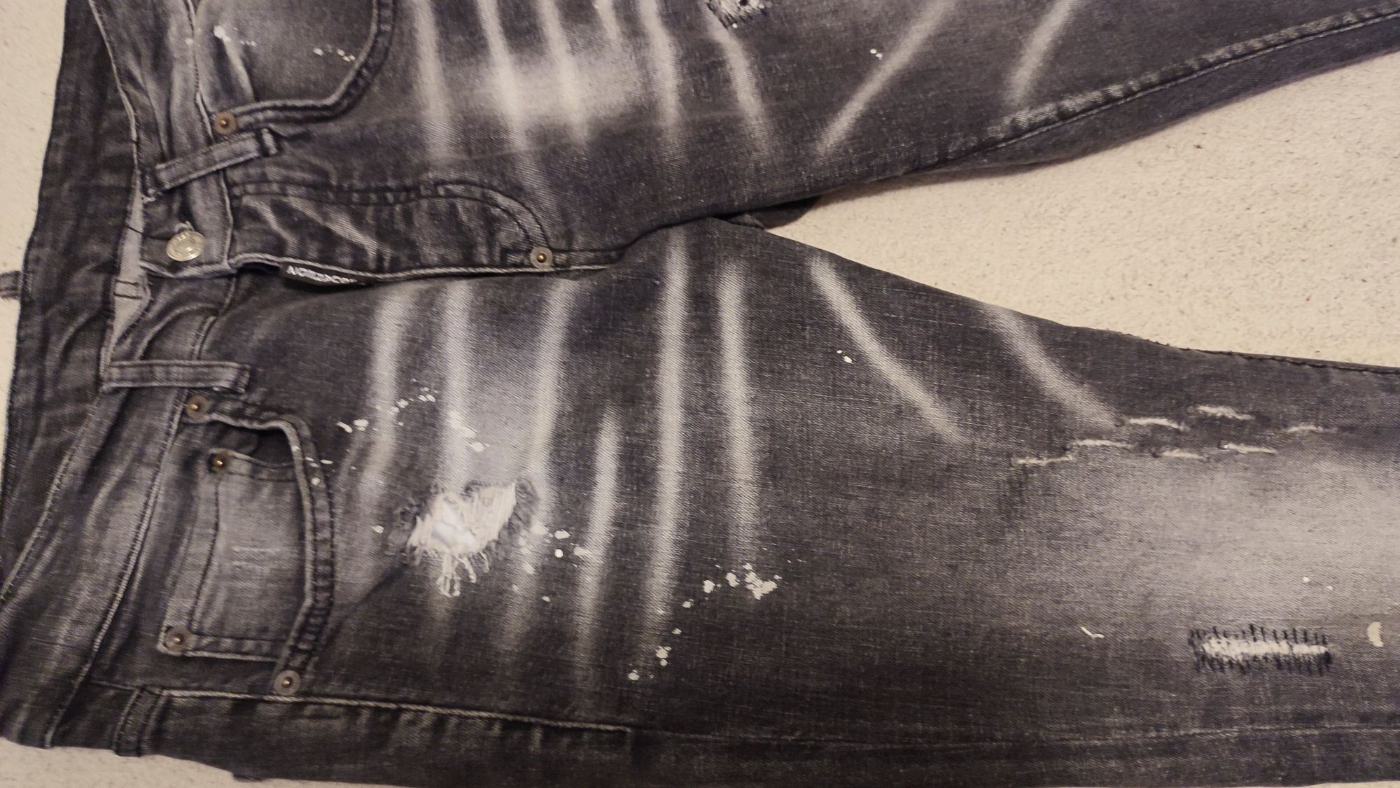 Spodnie męskie Dsquared2 rozmiar 44